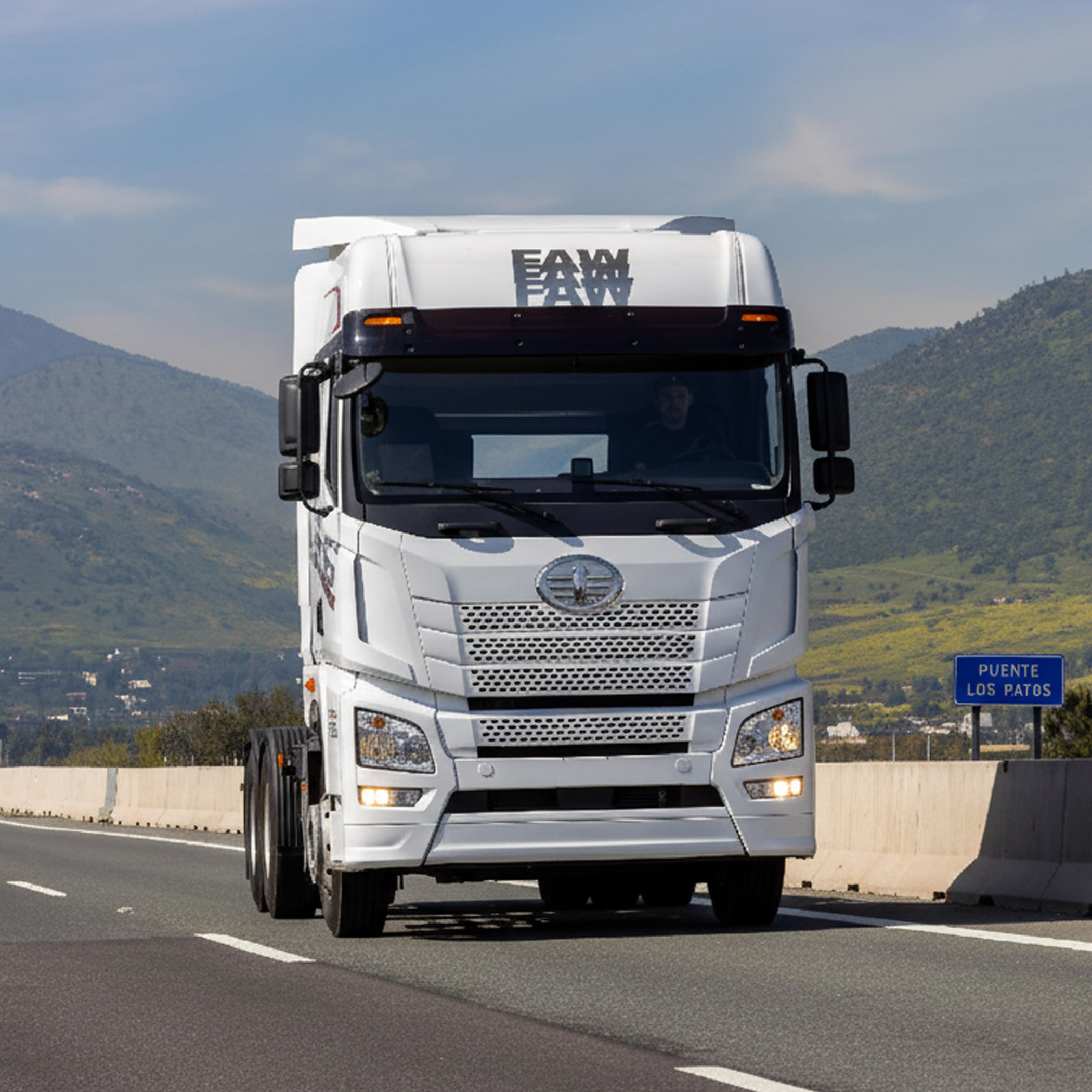 Camión F-2650 Tracto - Maco Tattersall