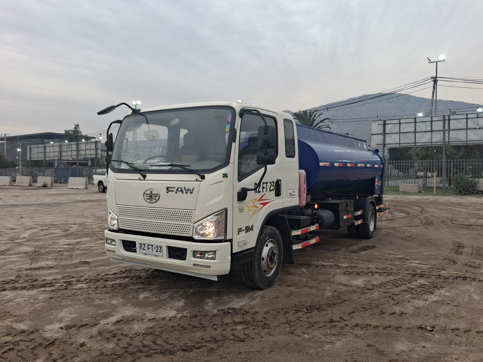 FAW F-914