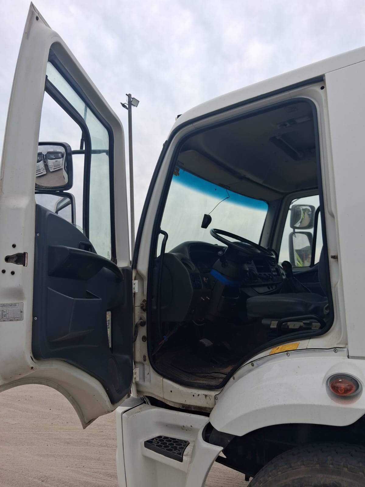 Ford Cargo 1723