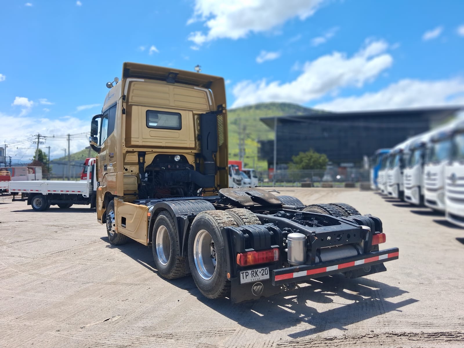 FOTON AUMAN TRACTO 2544R AUT