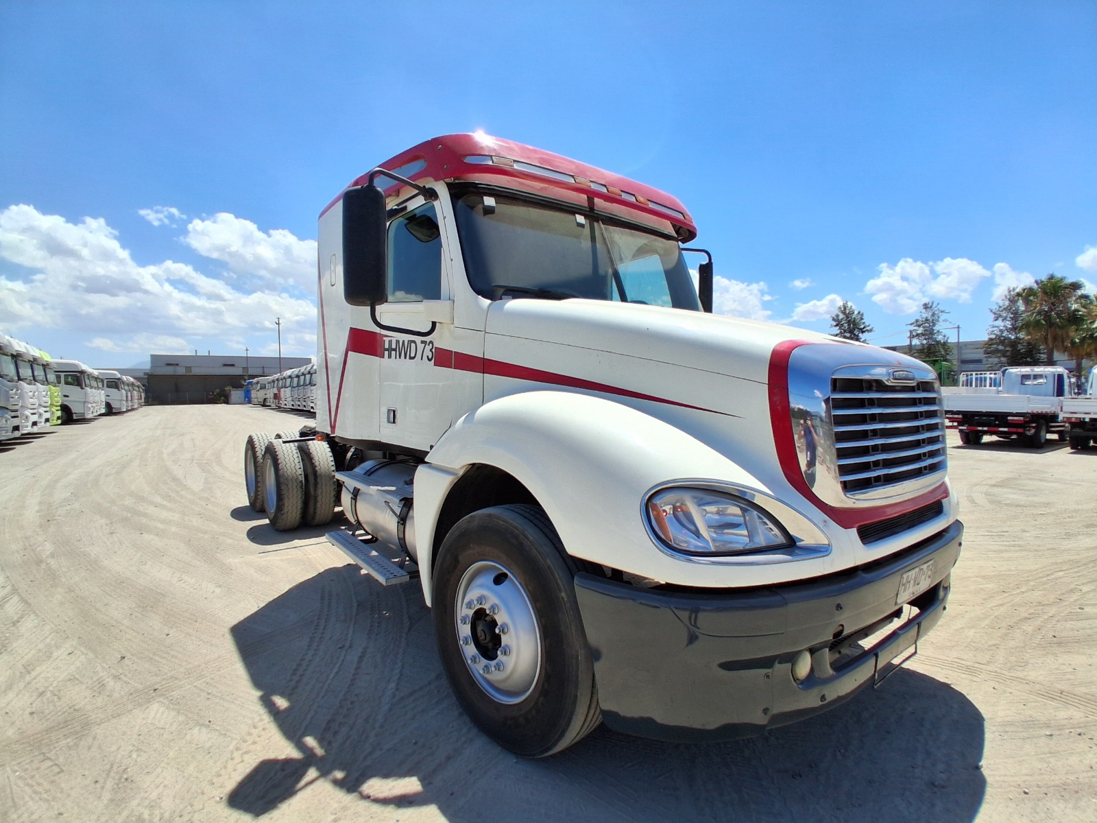Freightliner CL 120