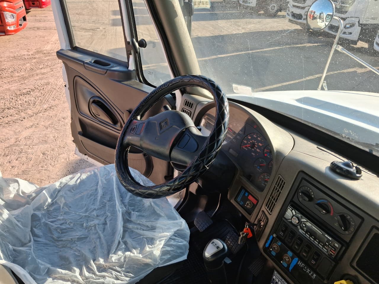 INTERNATIONAL 7400
