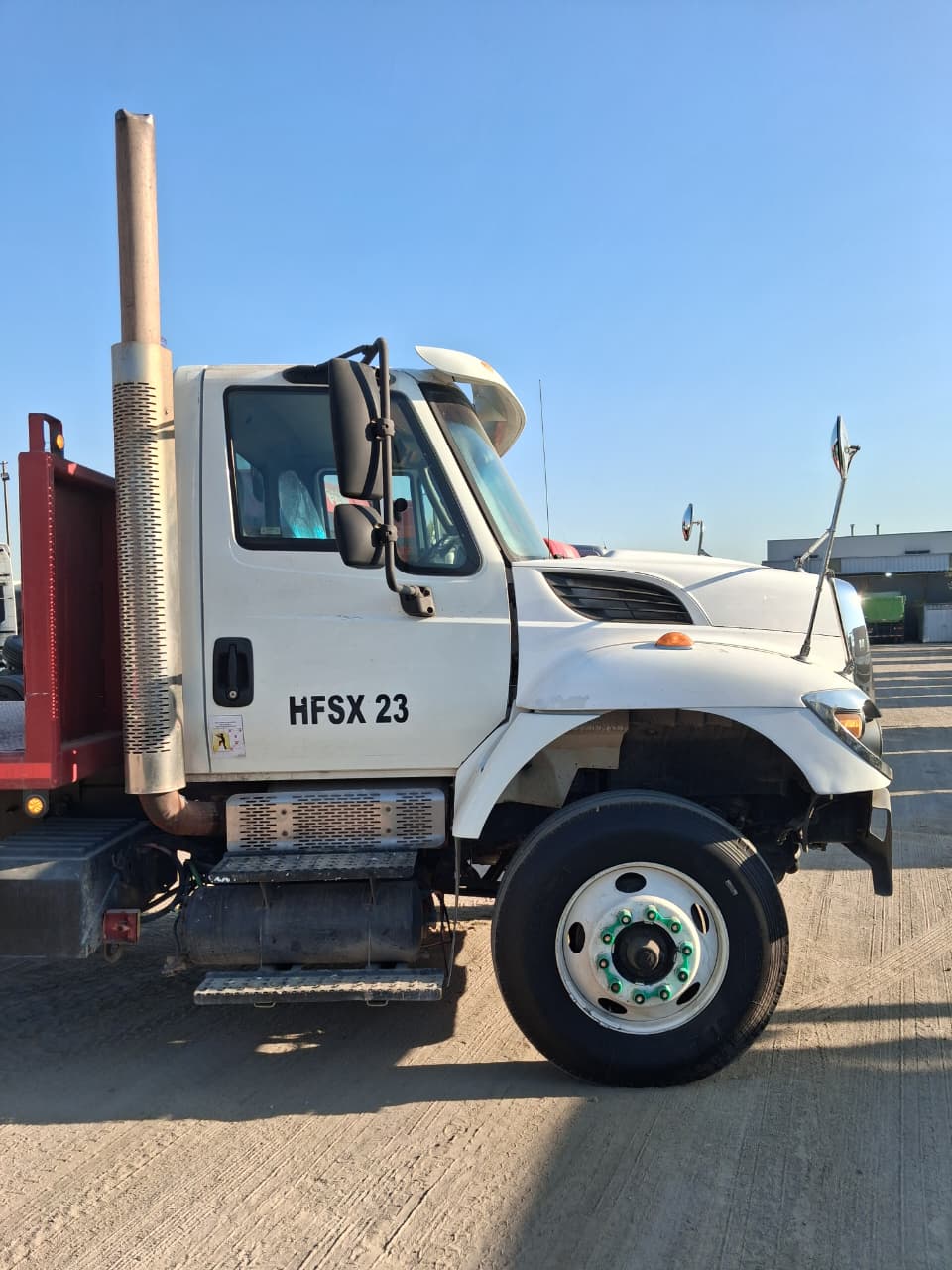INTERNATIONAL 7400