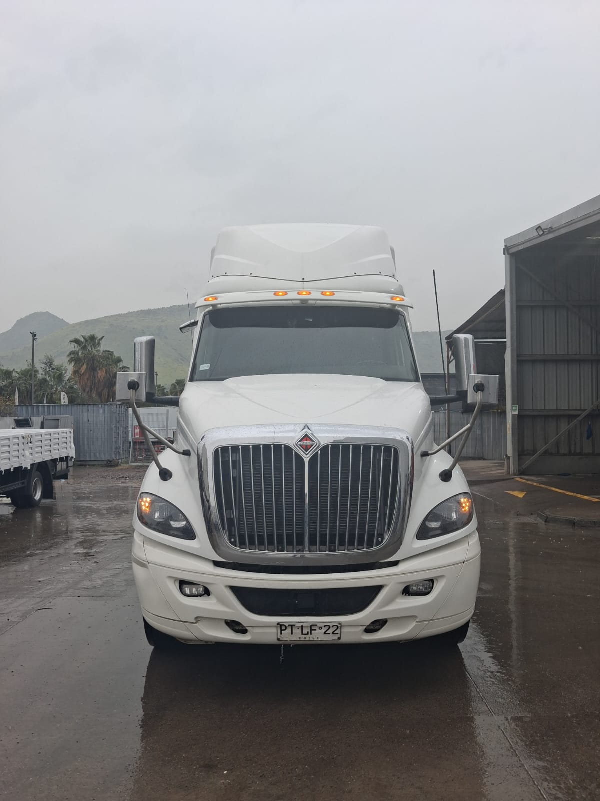 INTERNATIONAL RH613 HR