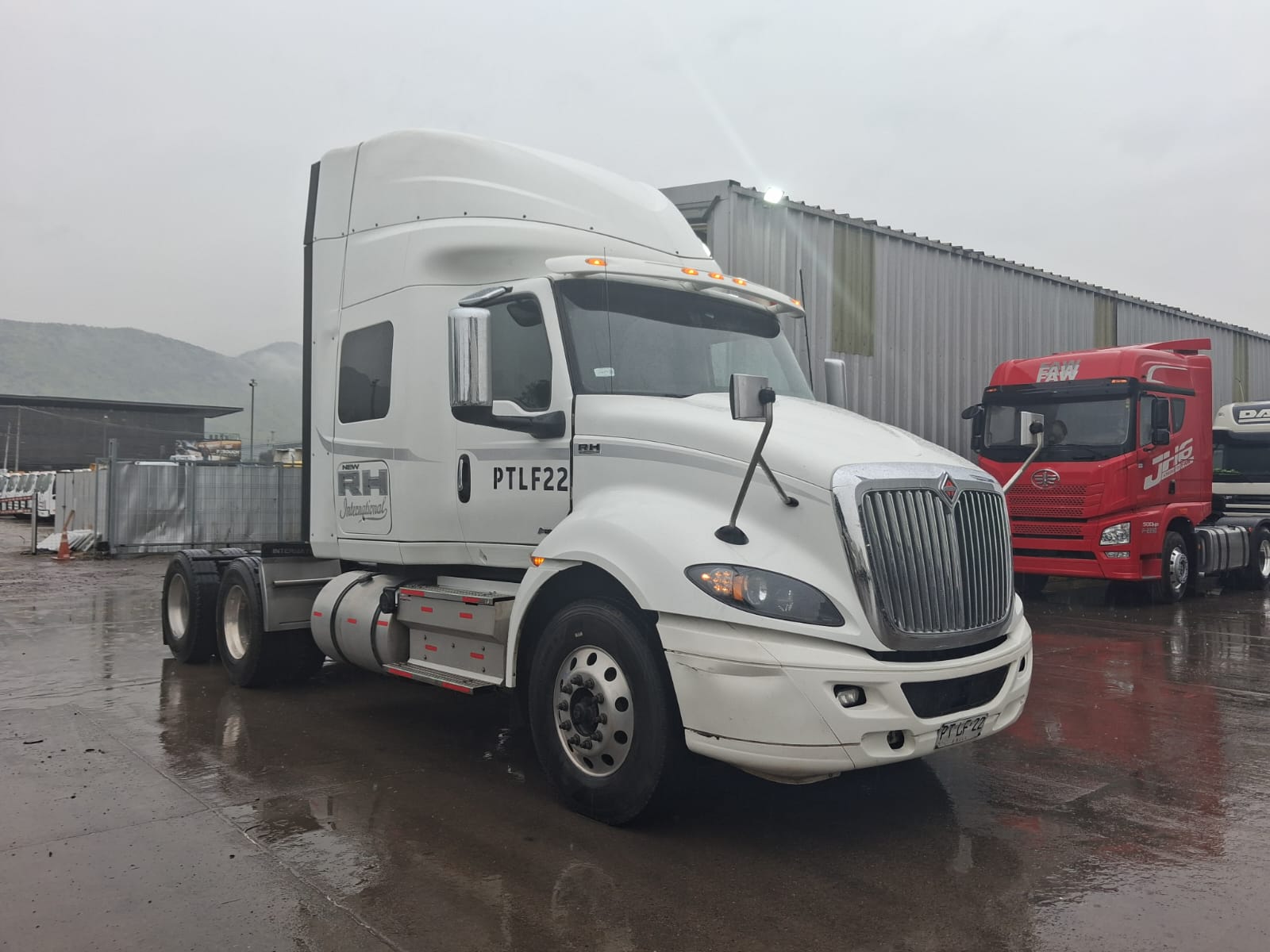 INTERNATIONAL RH613 HR