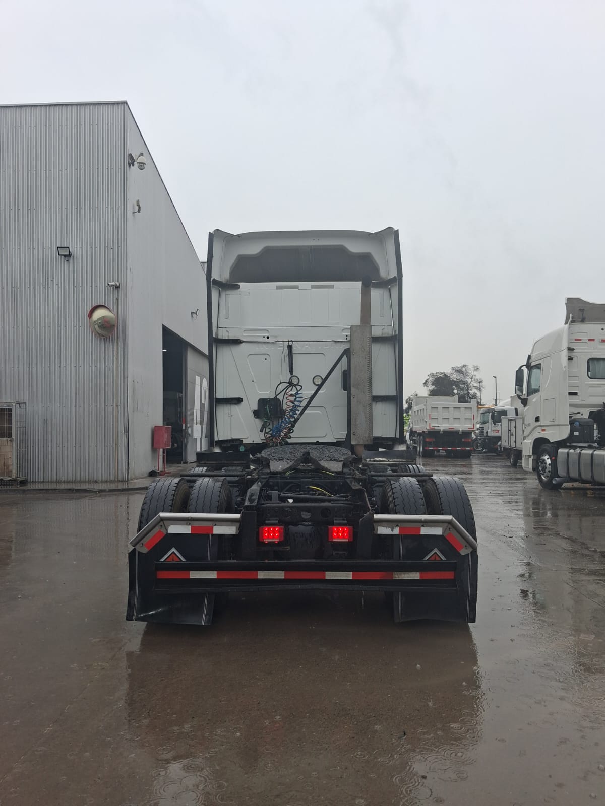 INTERNATIONAL RH613 HR