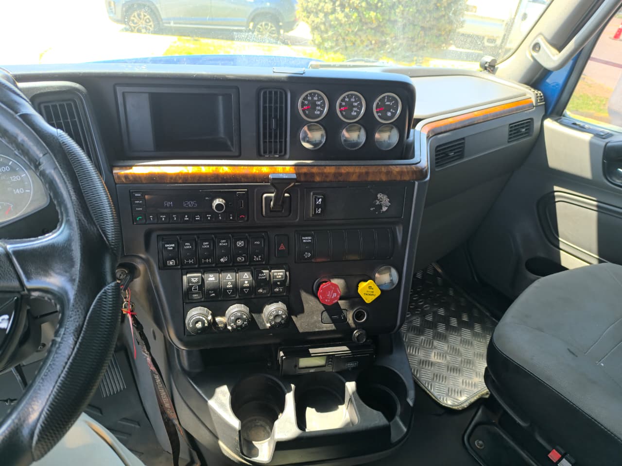 International RH-613