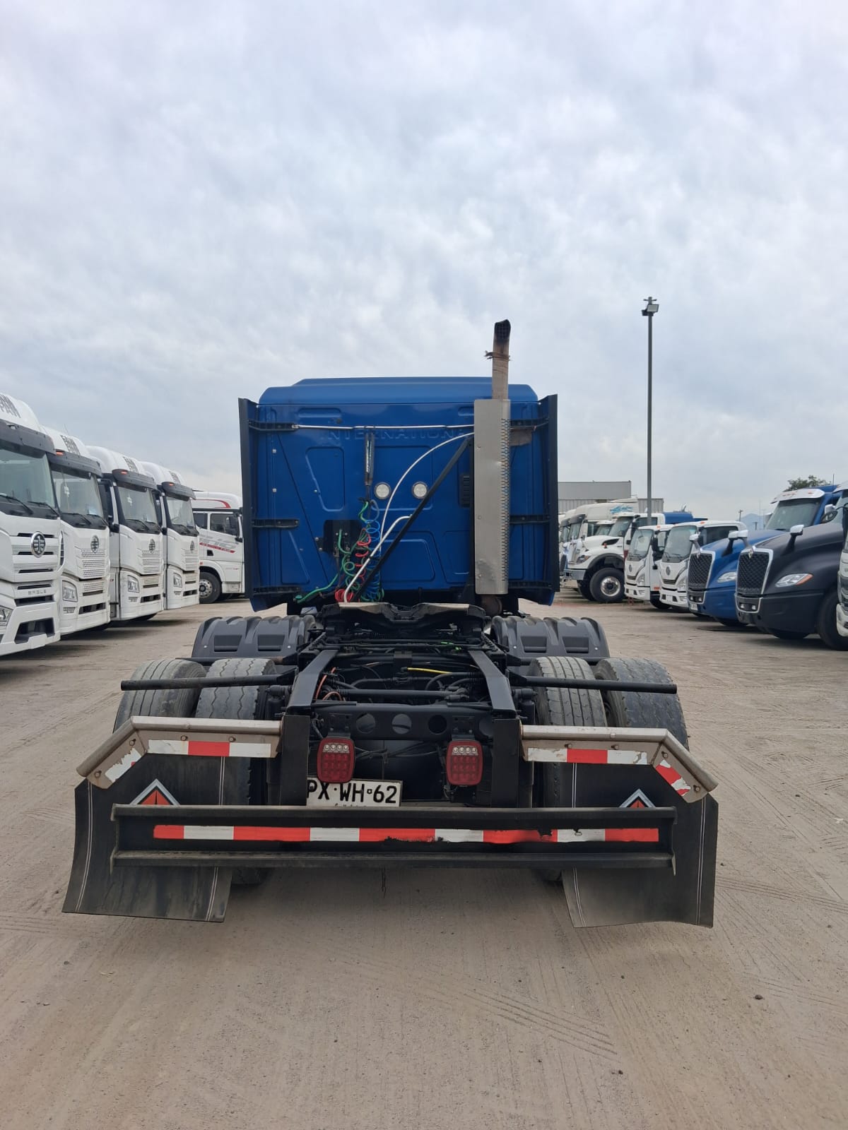 INTERNATIONAL RH613