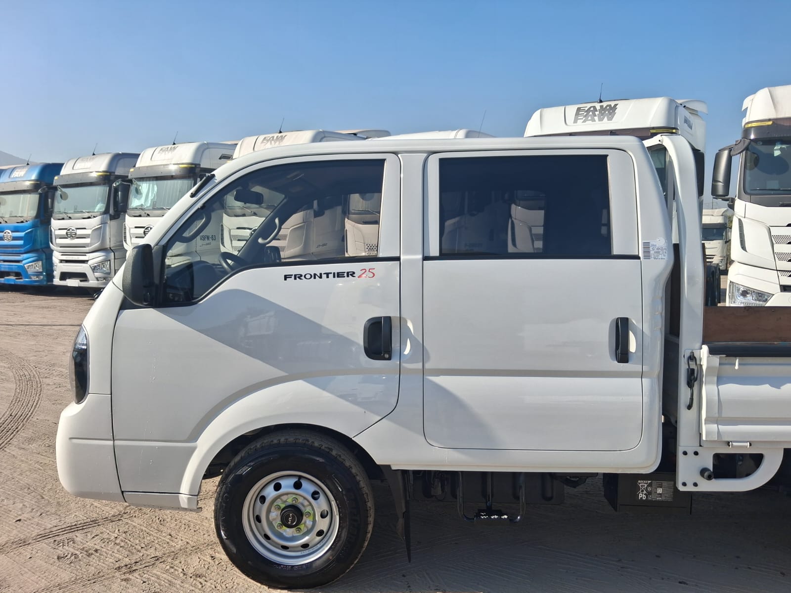 KIA FRONTIER DC LX 2.5
