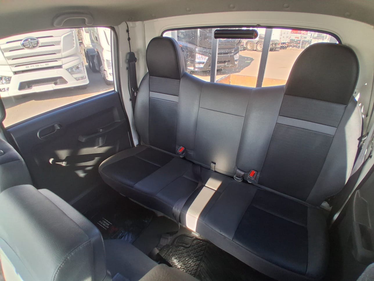 KIA FRONTIER DC LX 2.5