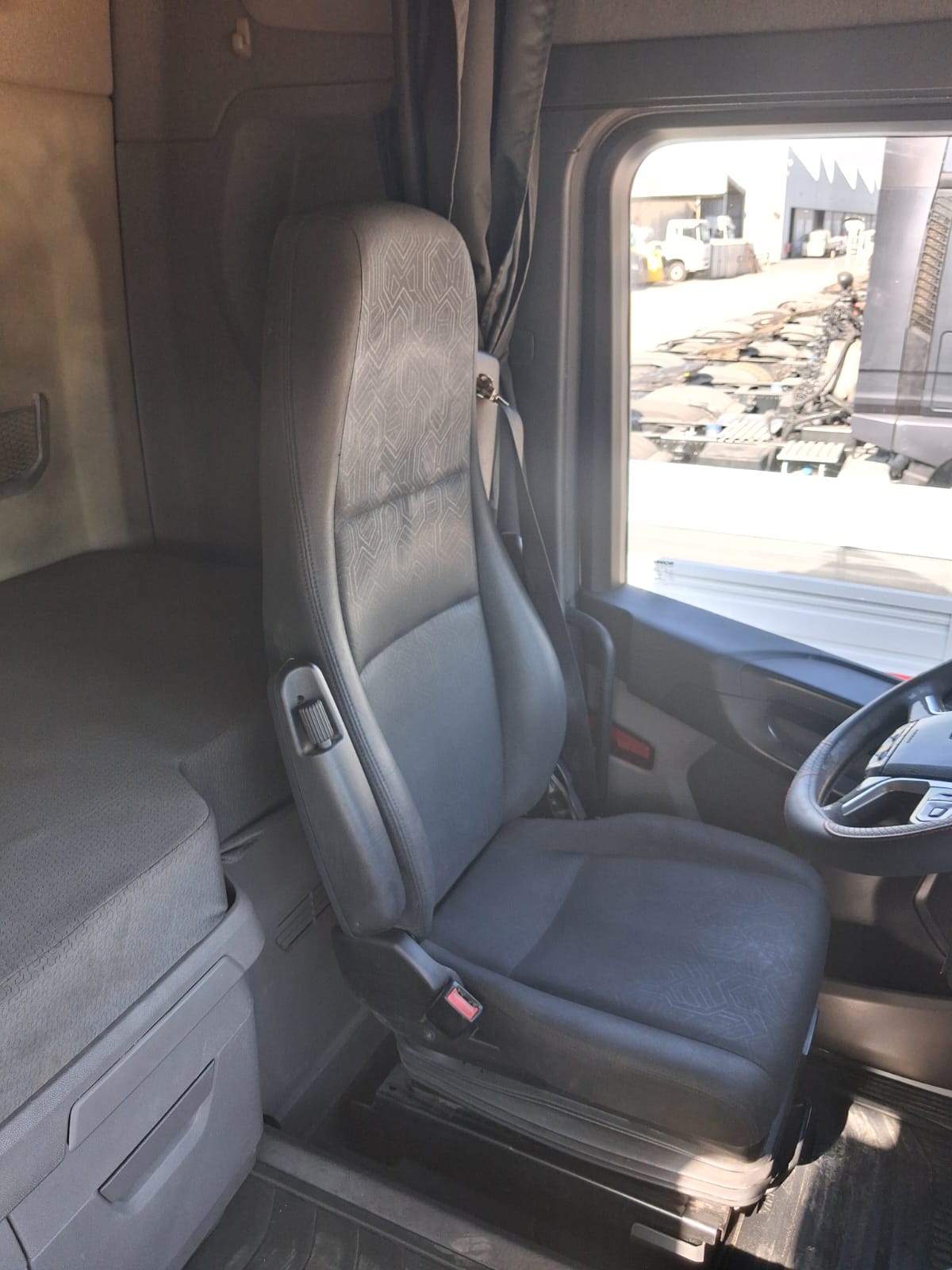 SCANIA R500A 6x2 2022