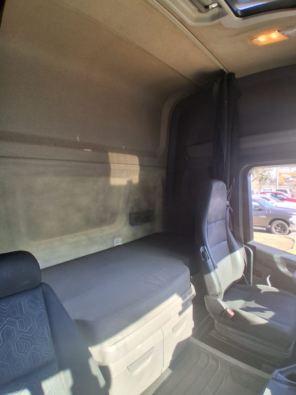 SCANIA R500A 6x2 2022