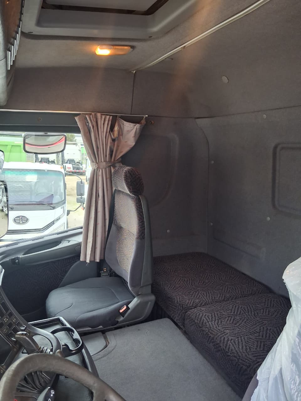 SCANIA R 124 GA