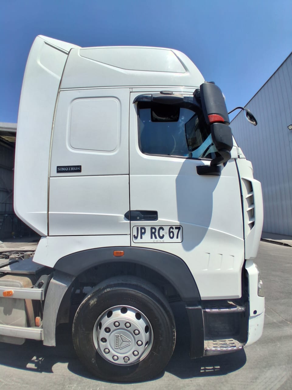 SINOTRUK T7H 440 4x2