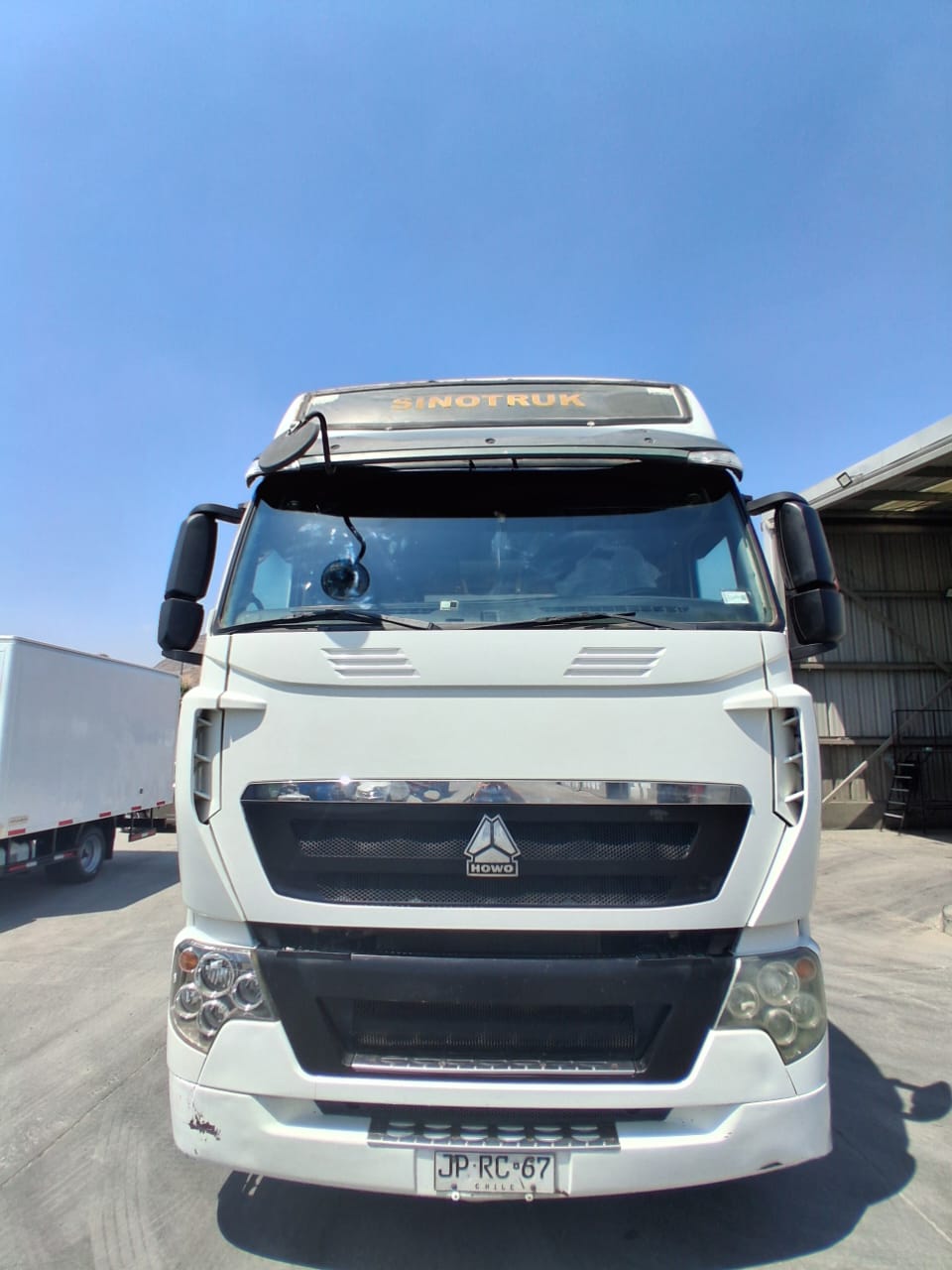 SINOTRUK T7H 440 4x2