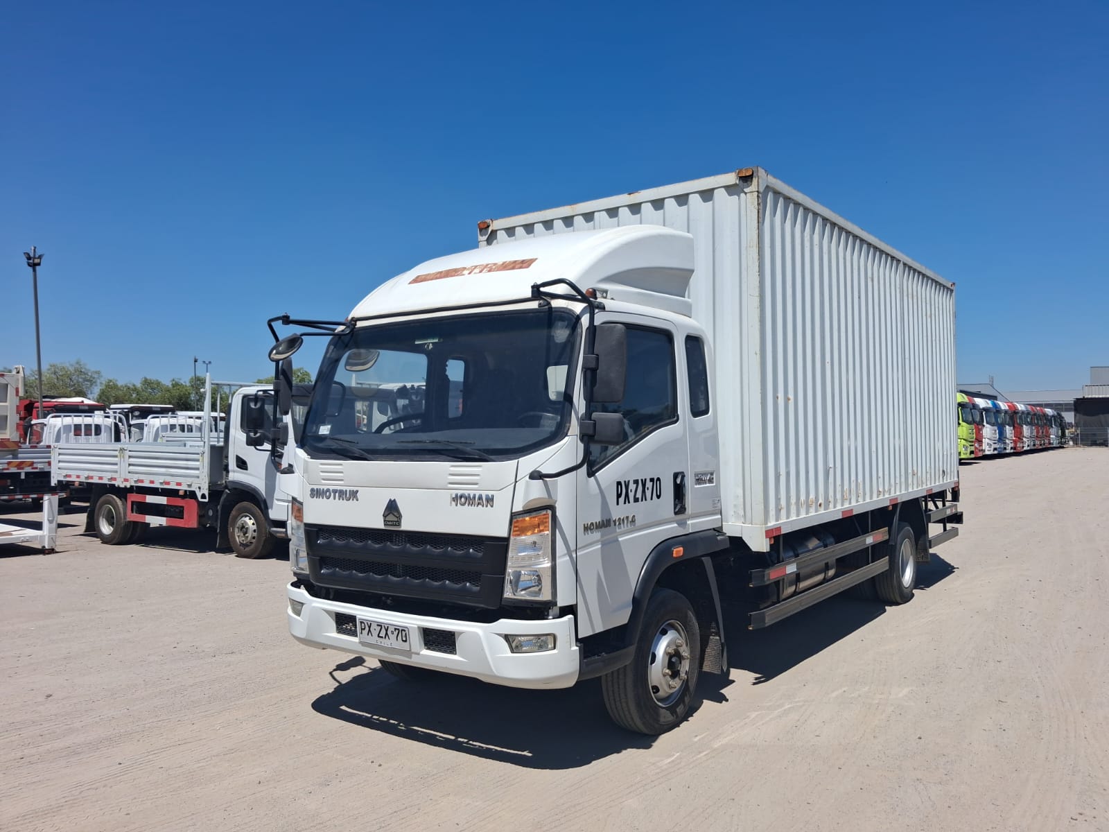 SINOTRUCK HOMAN 1217 C