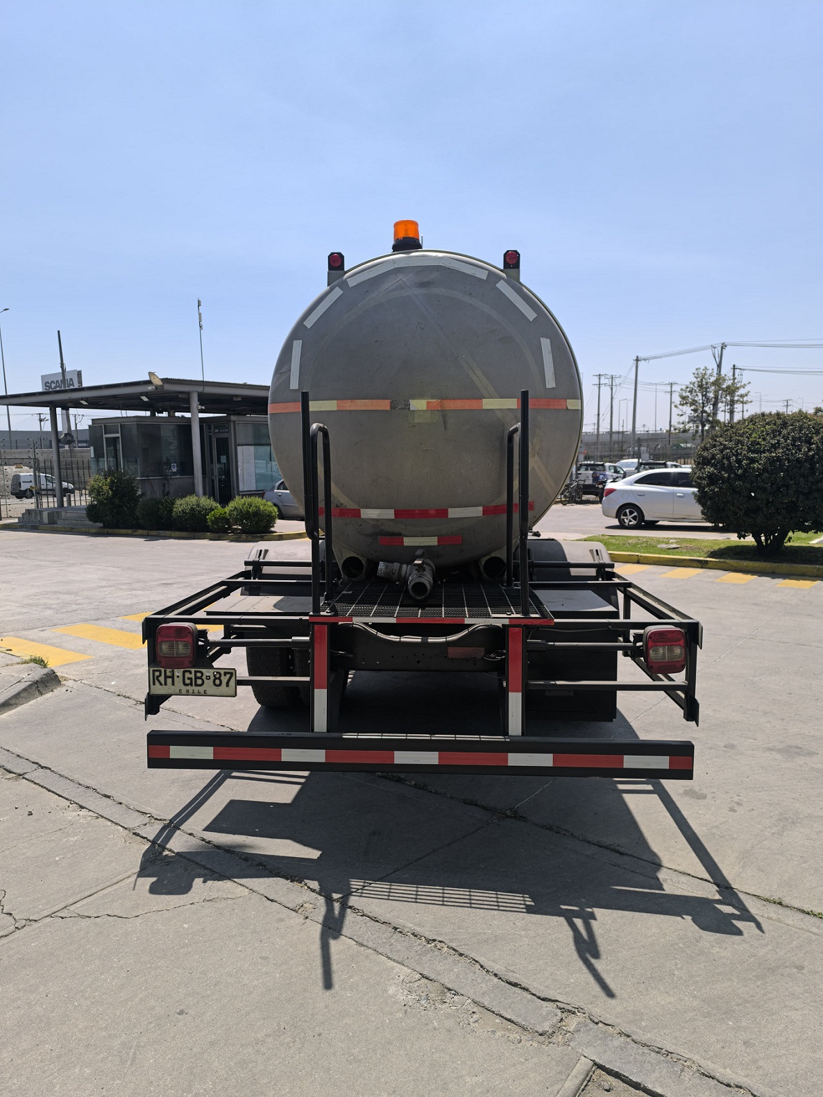 Volkswagen Constellation 17280