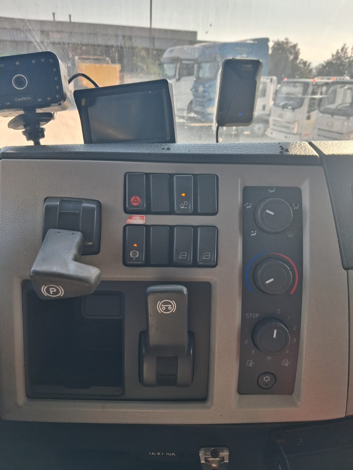 VOLVO VM 330