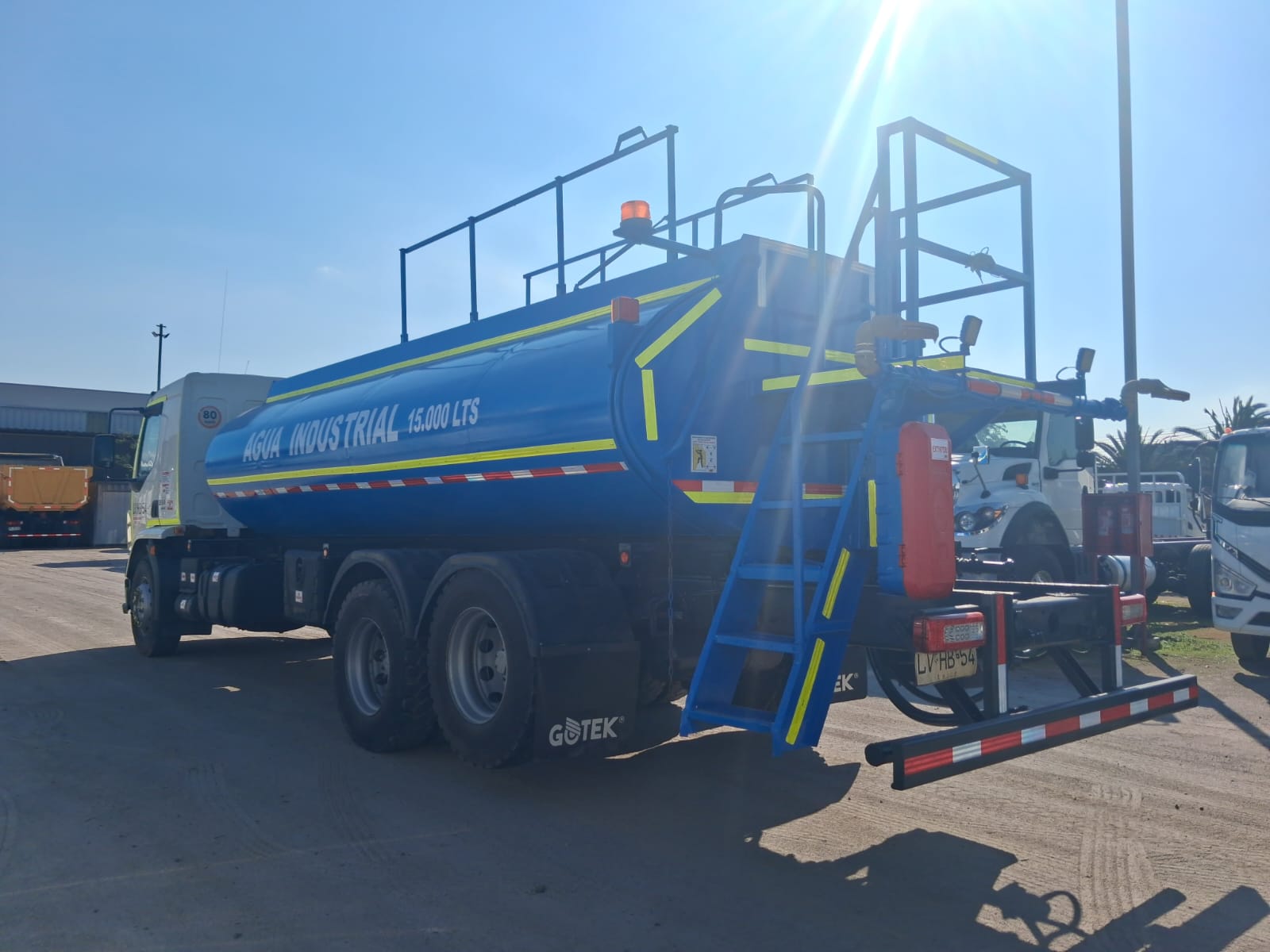 VOLVO VM 330