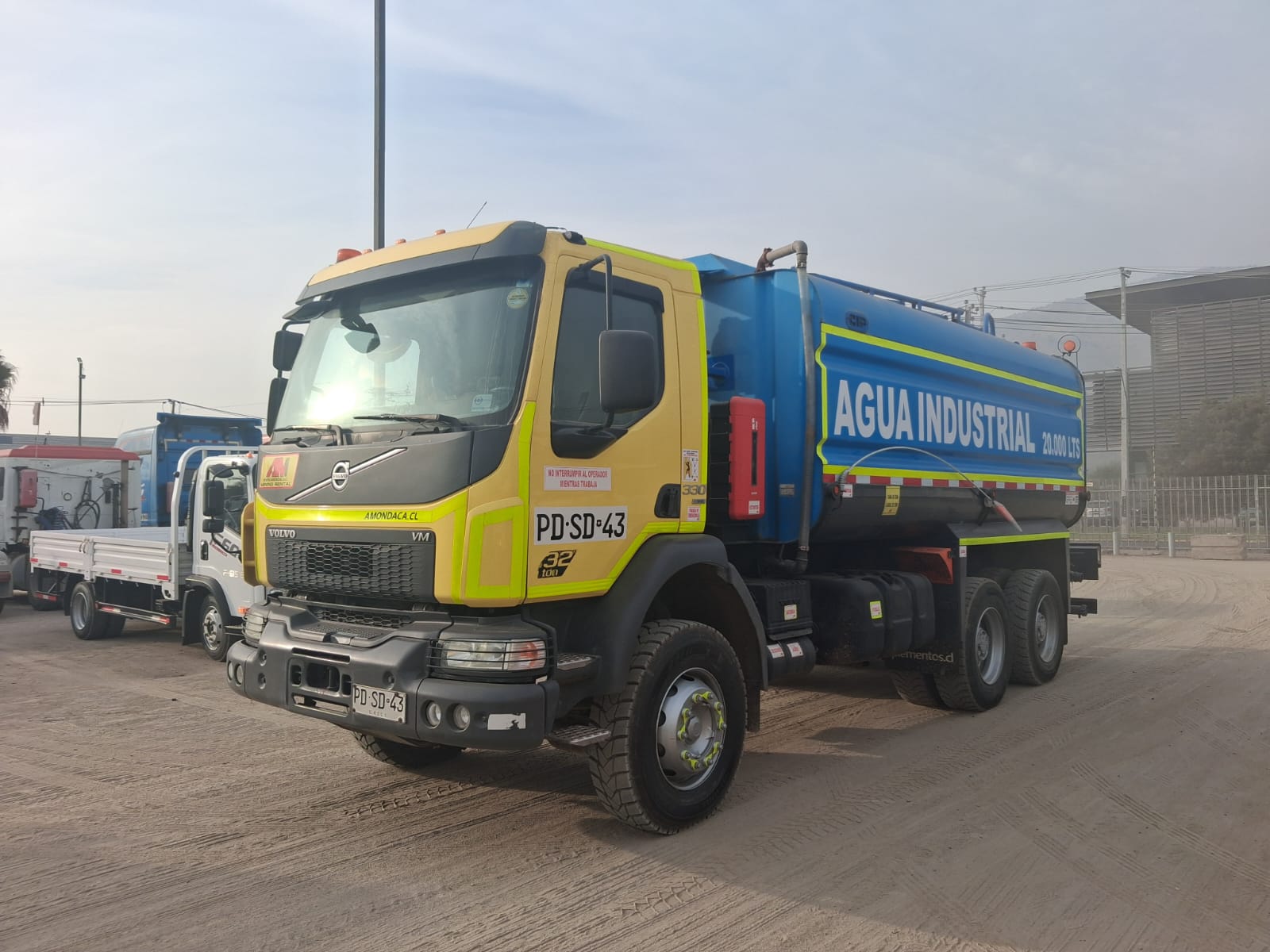 VOLVO VM 330