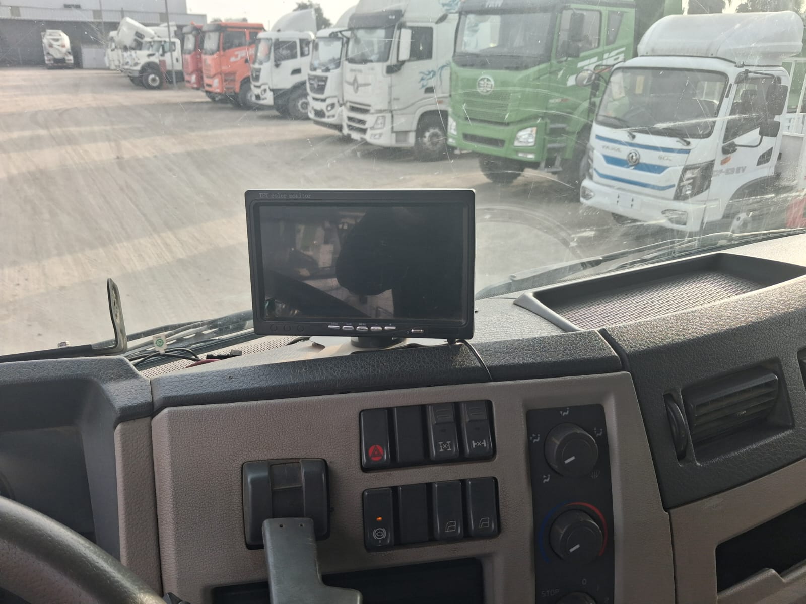 VOLVO VM 330