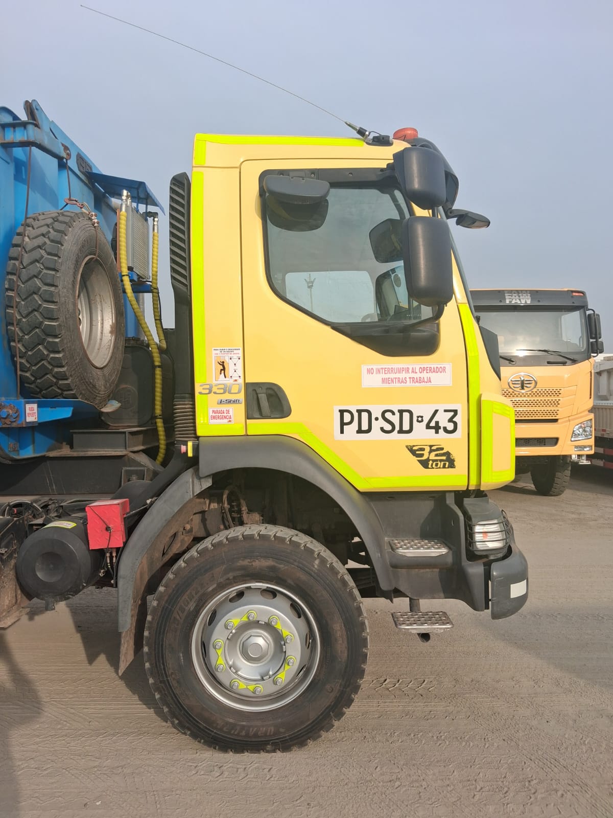 VOLVO VM 330