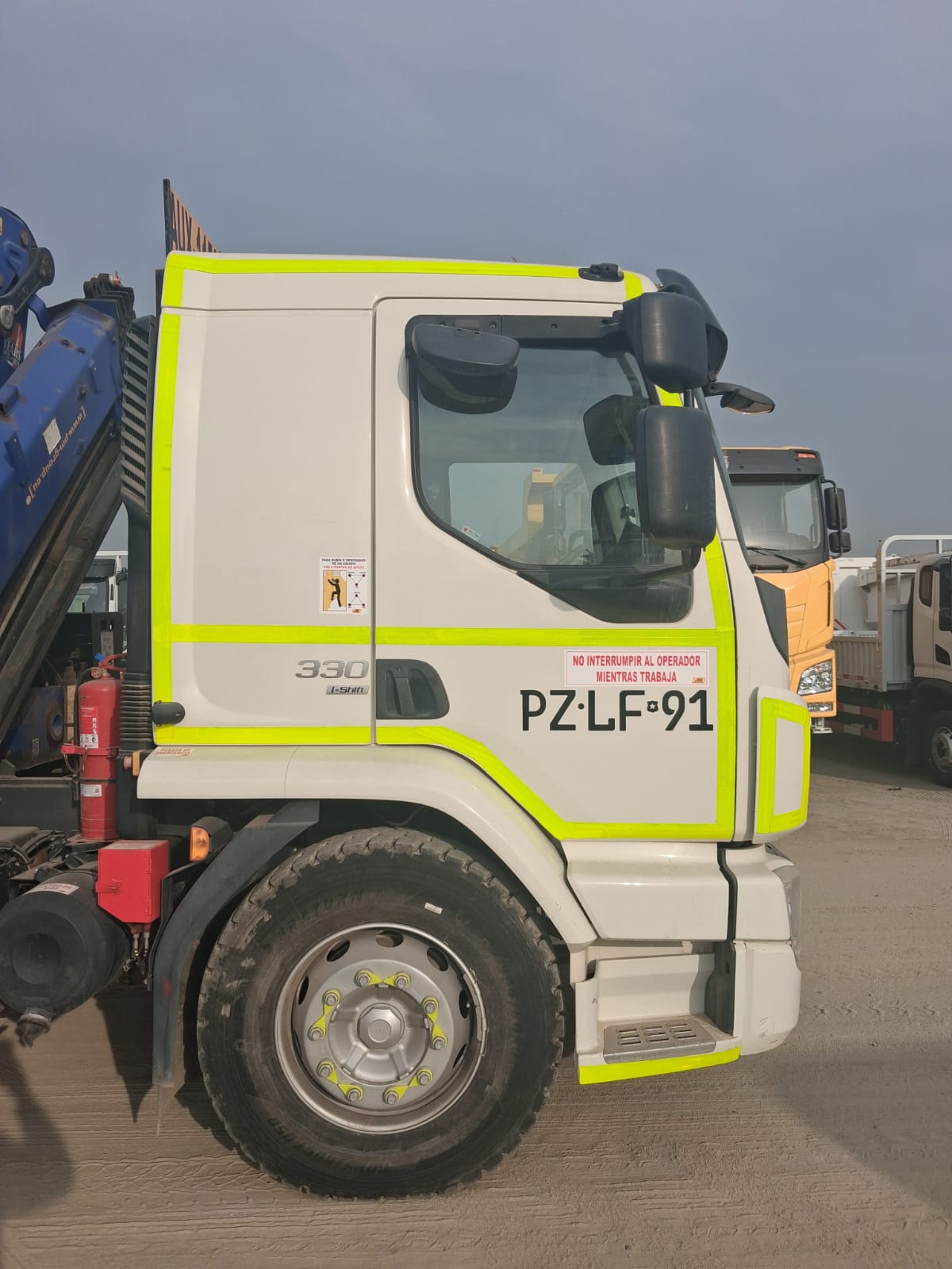 VOLVO VM 330